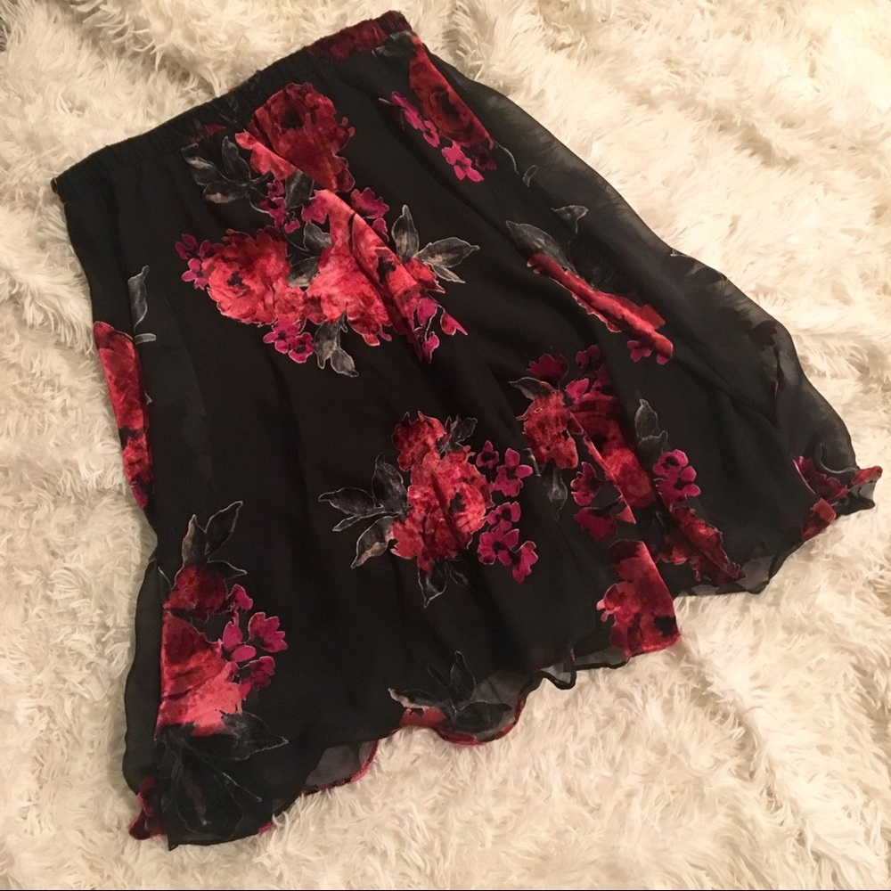 NEW! Floral Midi Skirt